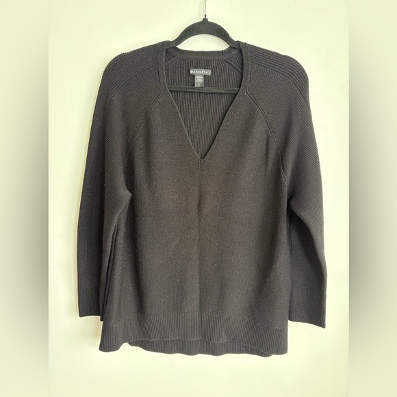 Athleta Sweaters - Athleta Hanover Sweater Rib Knit V Neck Pullover Black Large